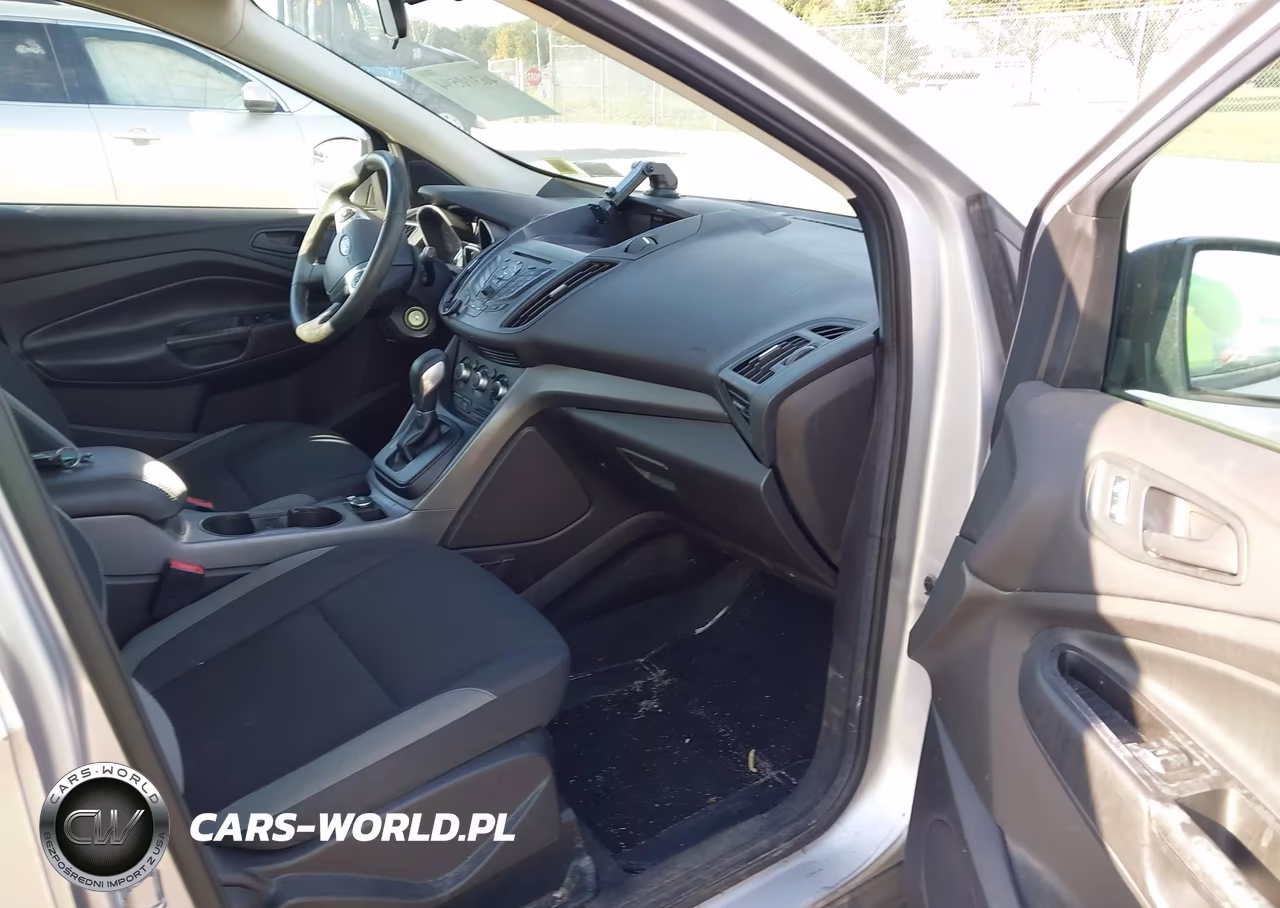2015 Ford Escape S VIN:1FMCU0F79FUB46898 - 5