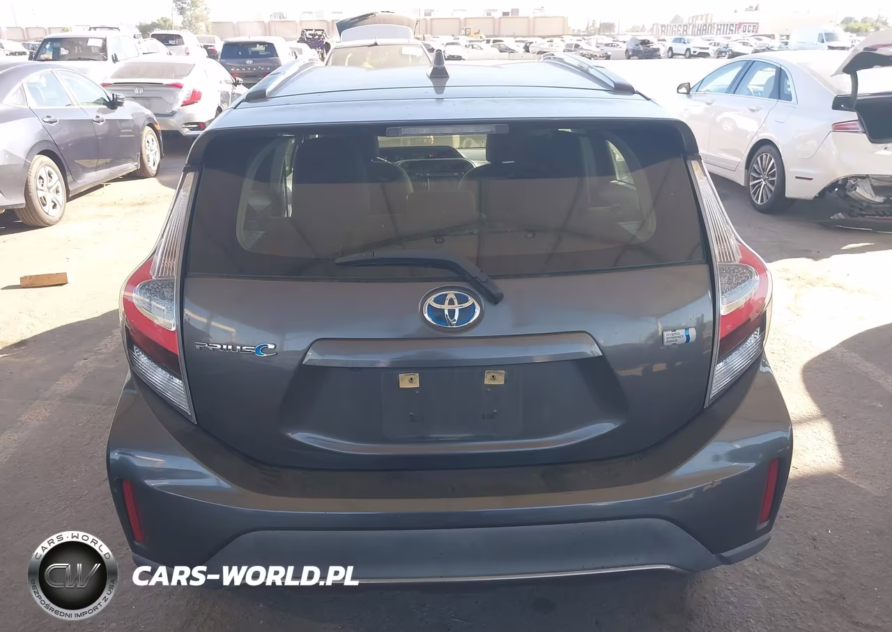 2019 Toyota Prius C L VIN:JTDKDTB31K1624912 - 16