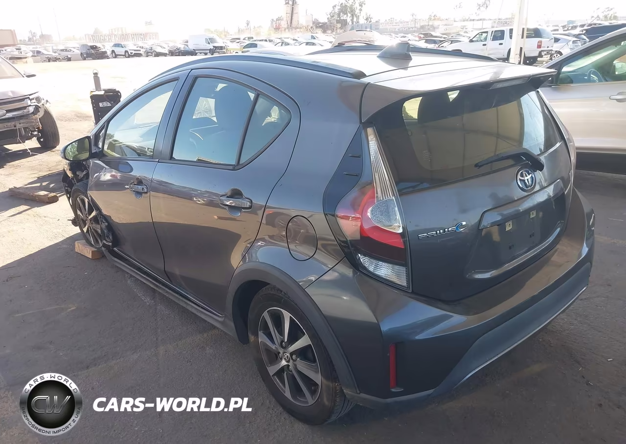 2019 Toyota Prius C L VIN:JTDKDTB31K1624912 - 3