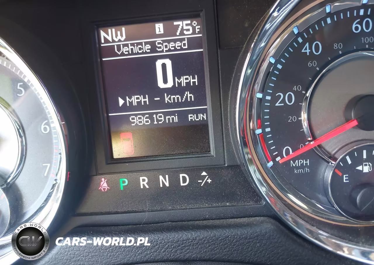 2013 Chrysler Town & Country Touring VIN:2C4RC1BG7DR630950 - 7