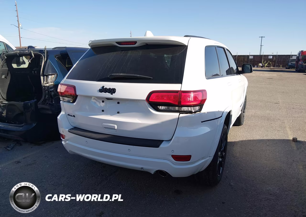 2020 Jeep Grand Cherokee Laredo VIN:1C4RJFAG2LC387673 - 4