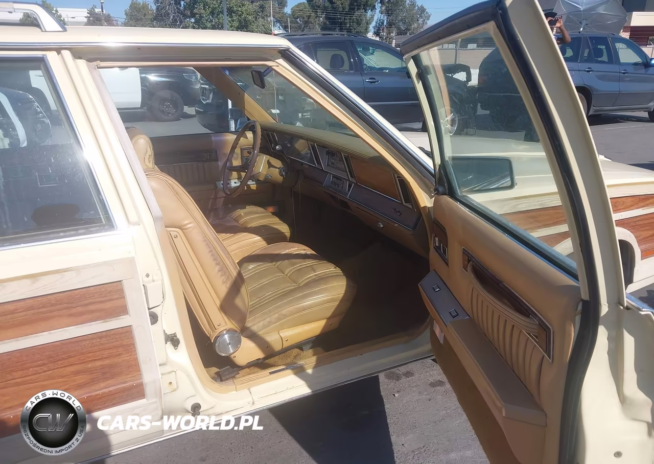 1982 Chrysler Lebaron Town And Country VIN:1C3BC59D8CF240681 - 5