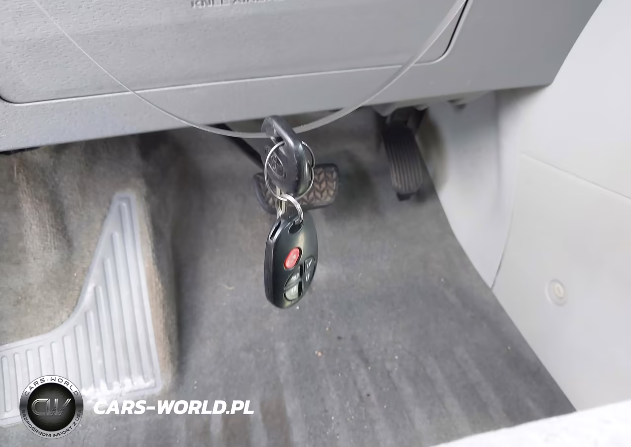 2012 Toyota Sienna Le V6 8 Passenger VIN:5TDKK3DC6CS186654 - 11
