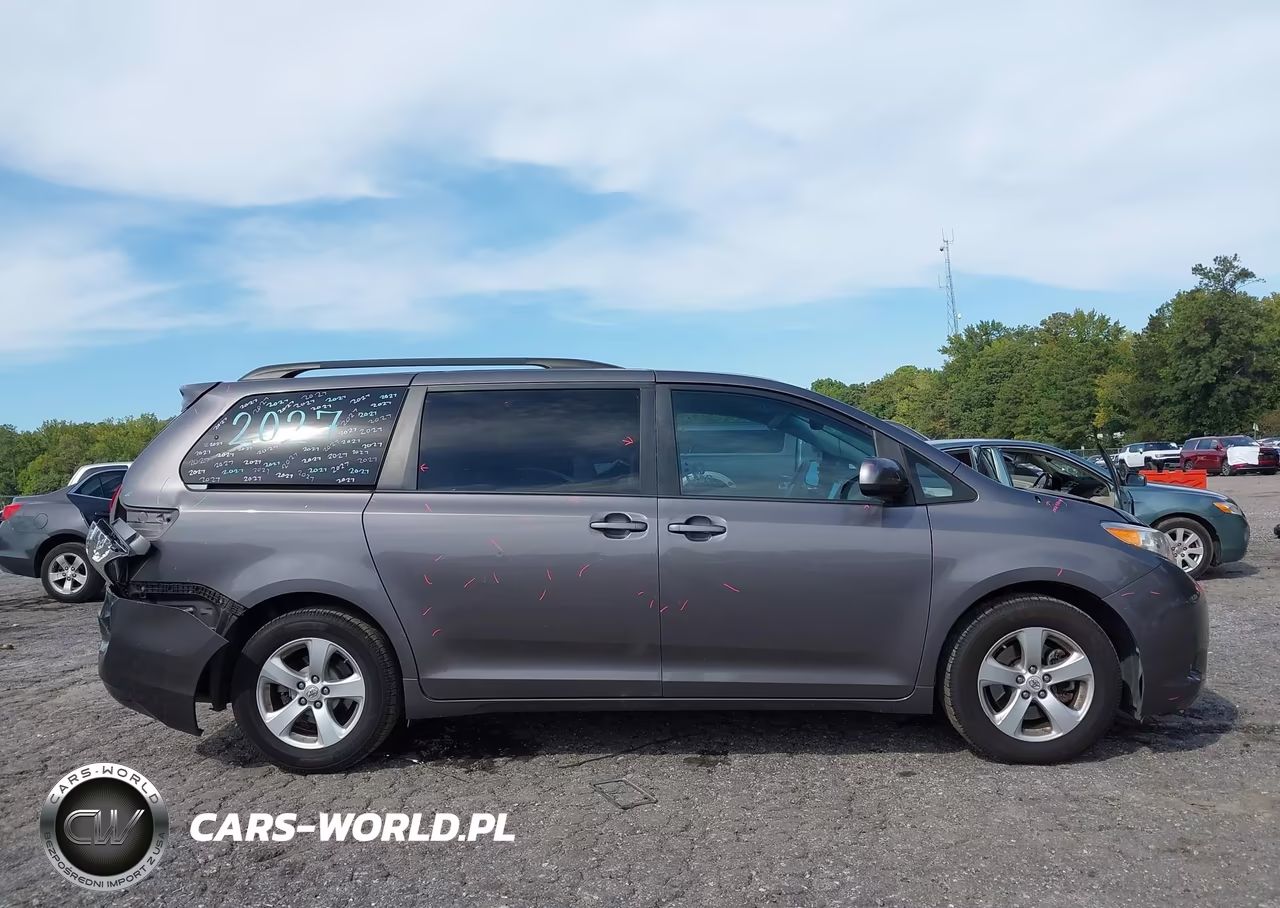 2012 Toyota Sienna Le V6 8 Passenger VIN:5TDKK3DC6CS186654 - 13