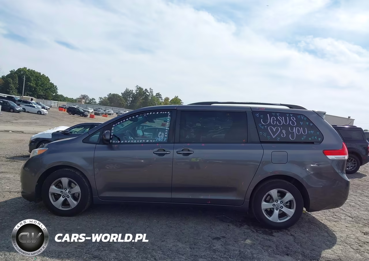 2012 Toyota Sienna Le V6 8 Passenger VIN:5TDKK3DC6CS186654 - 14