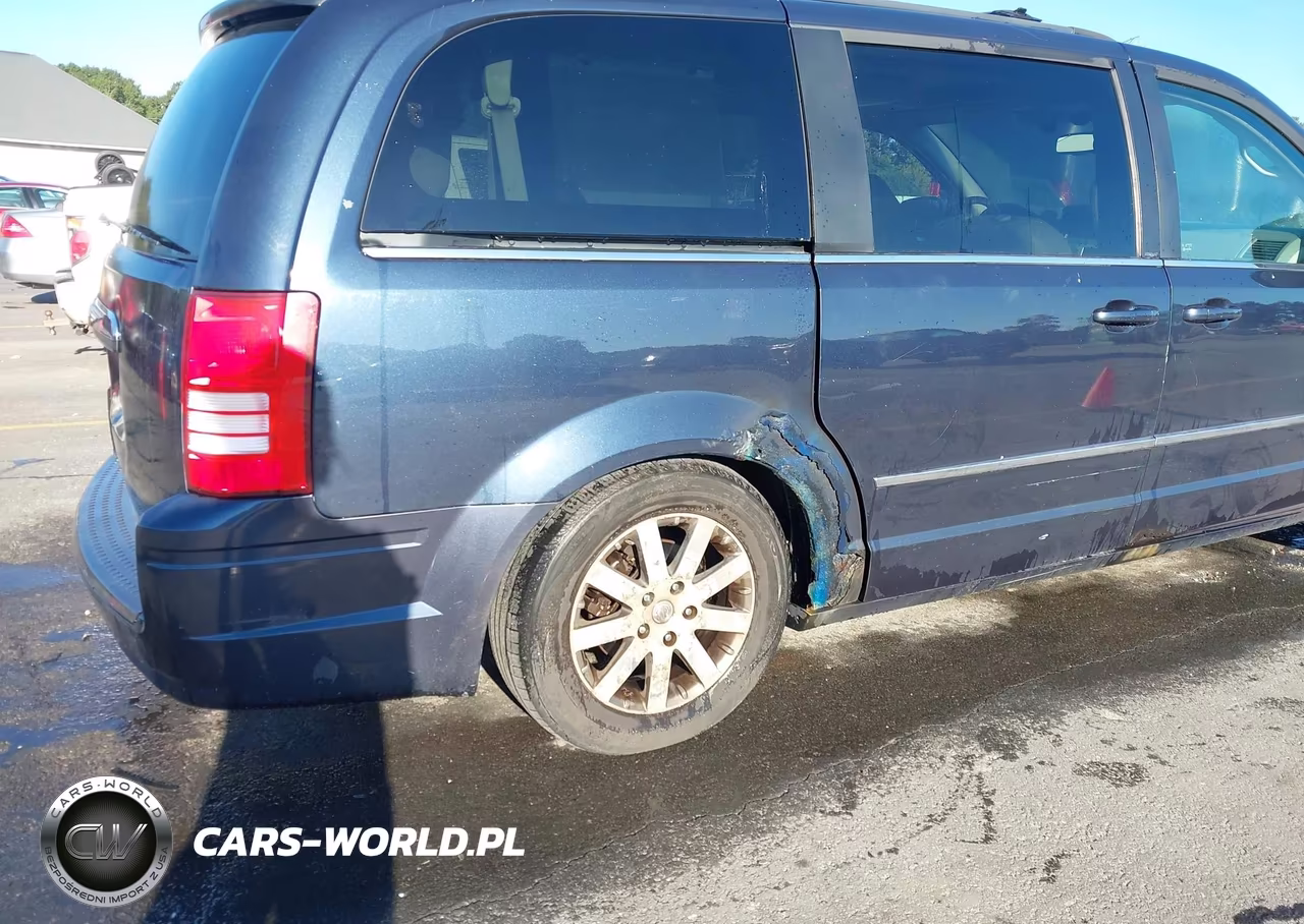 2009 Chrysler Town & Country Touring VIN:2A8HR54X39R629731 - 13