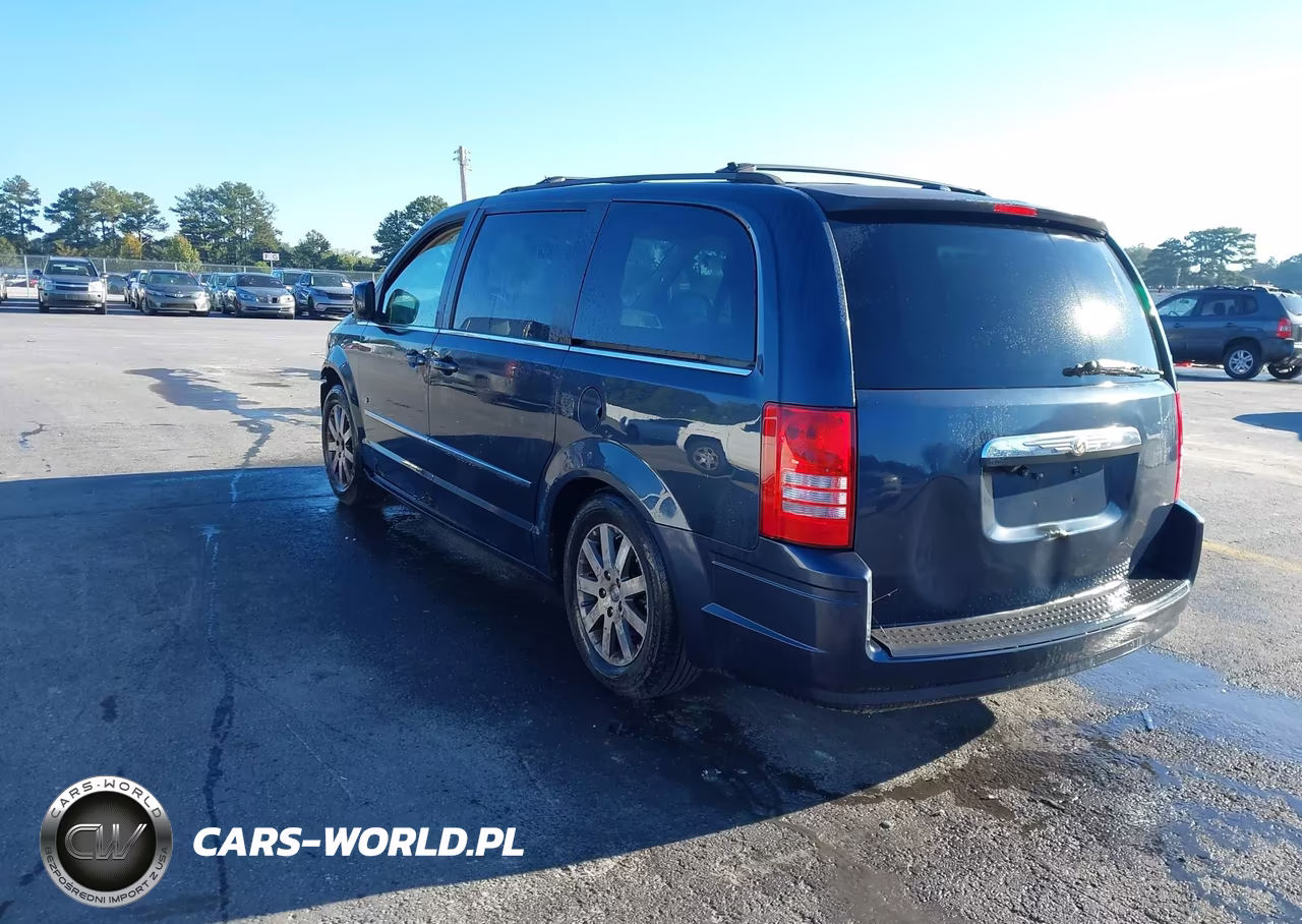 2009 Chrysler Town & Country Touring VIN:2A8HR54X39R629731 - 3