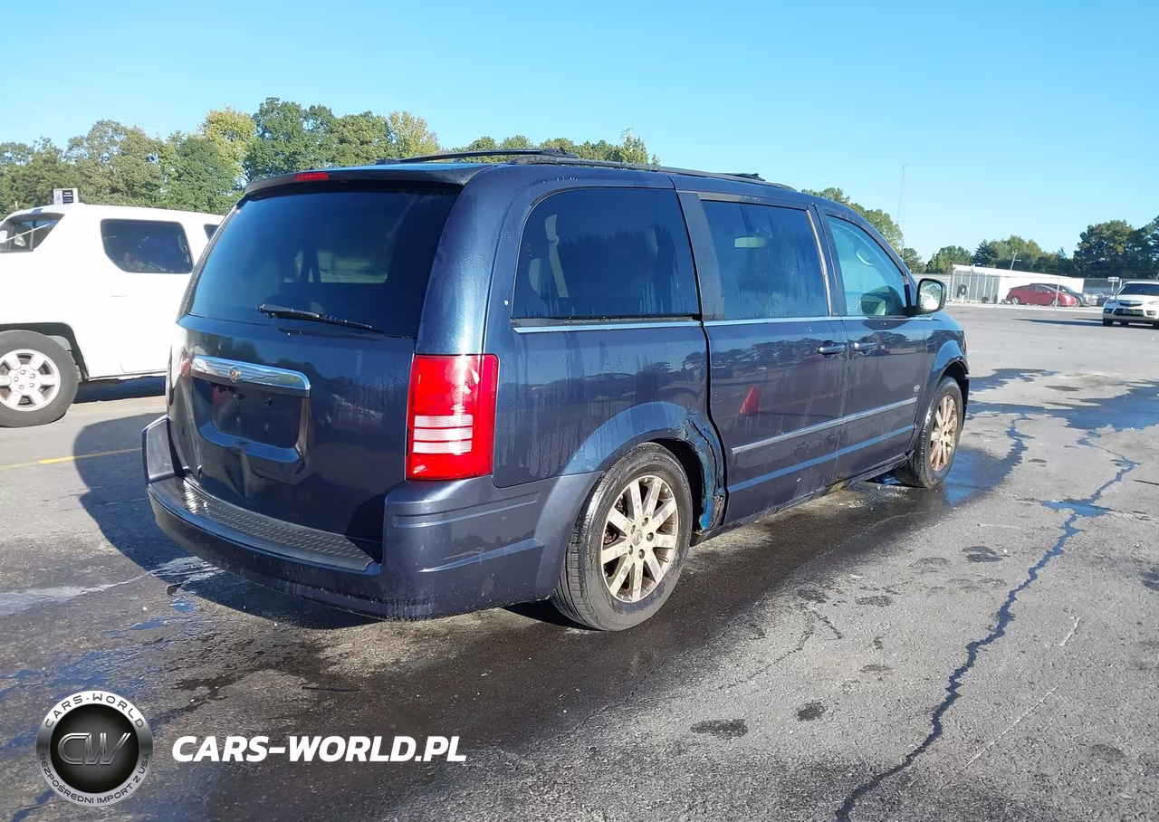 2009 Chrysler Town & Country Touring VIN:2A8HR54X39R629731 - 4
