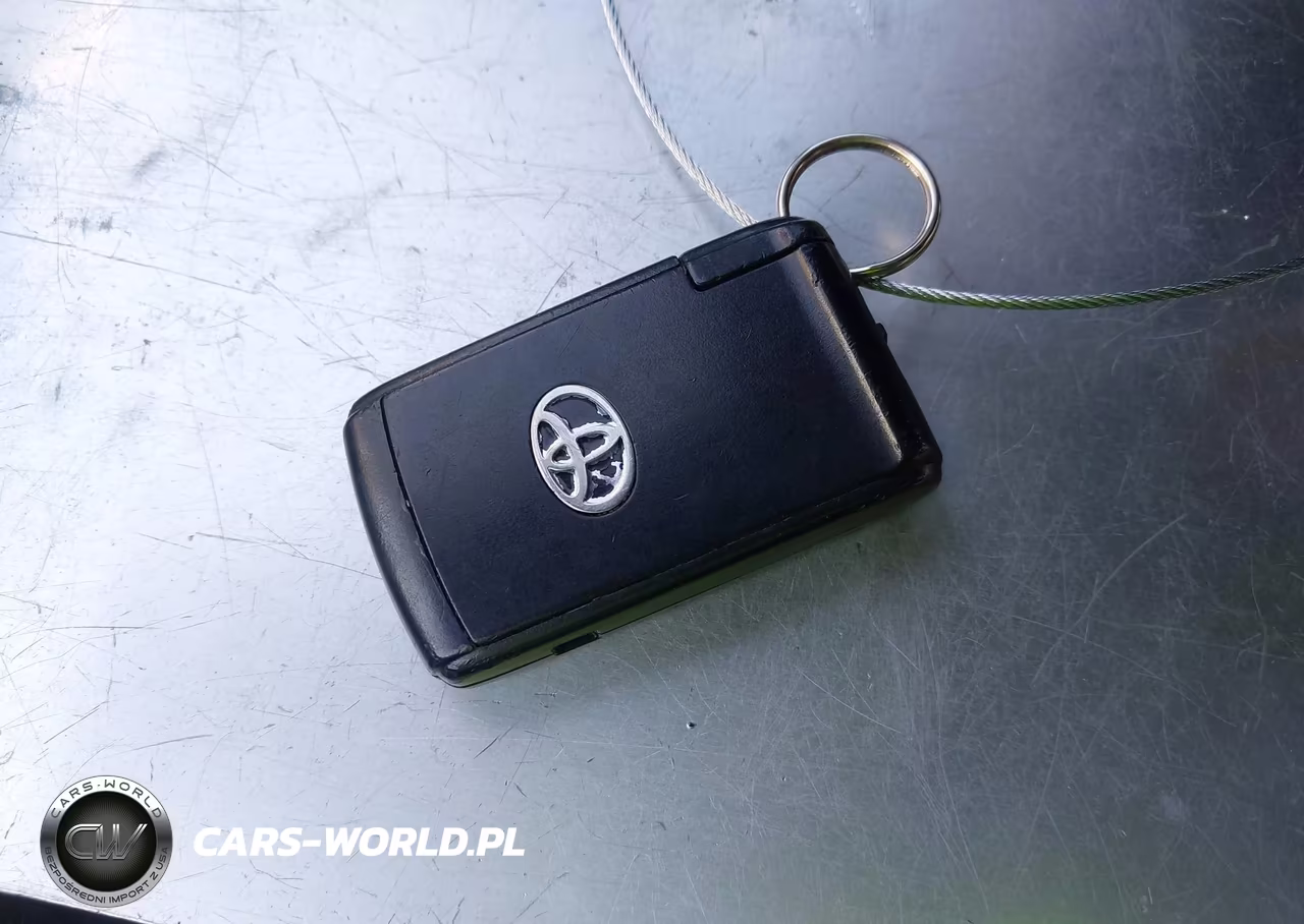2007 Toyota Prius Touring VIN:JTDKB20U677665486 - 11