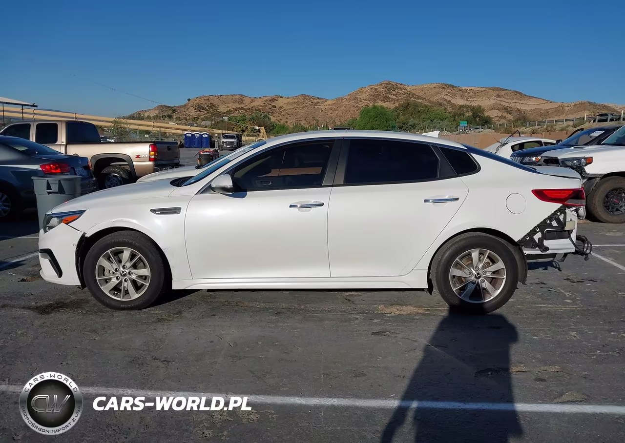 2019 Kia Optima Lx VIN:5XXGT4L38KG275314 - 14