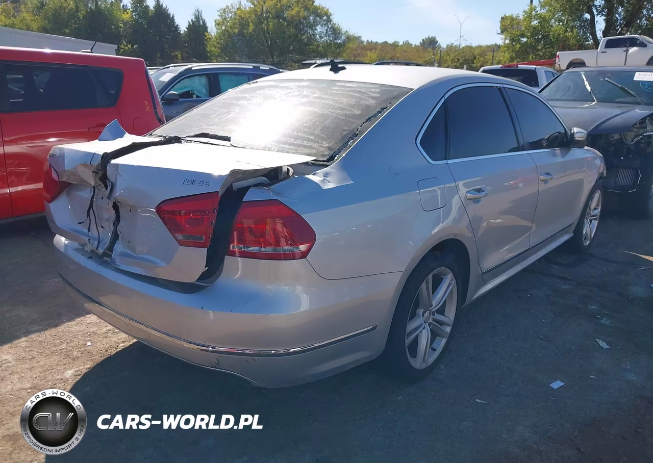 2013 Volkswagen Passat 2.0L Tdi Se VIN:1VWBN7A37DC006679 - 4