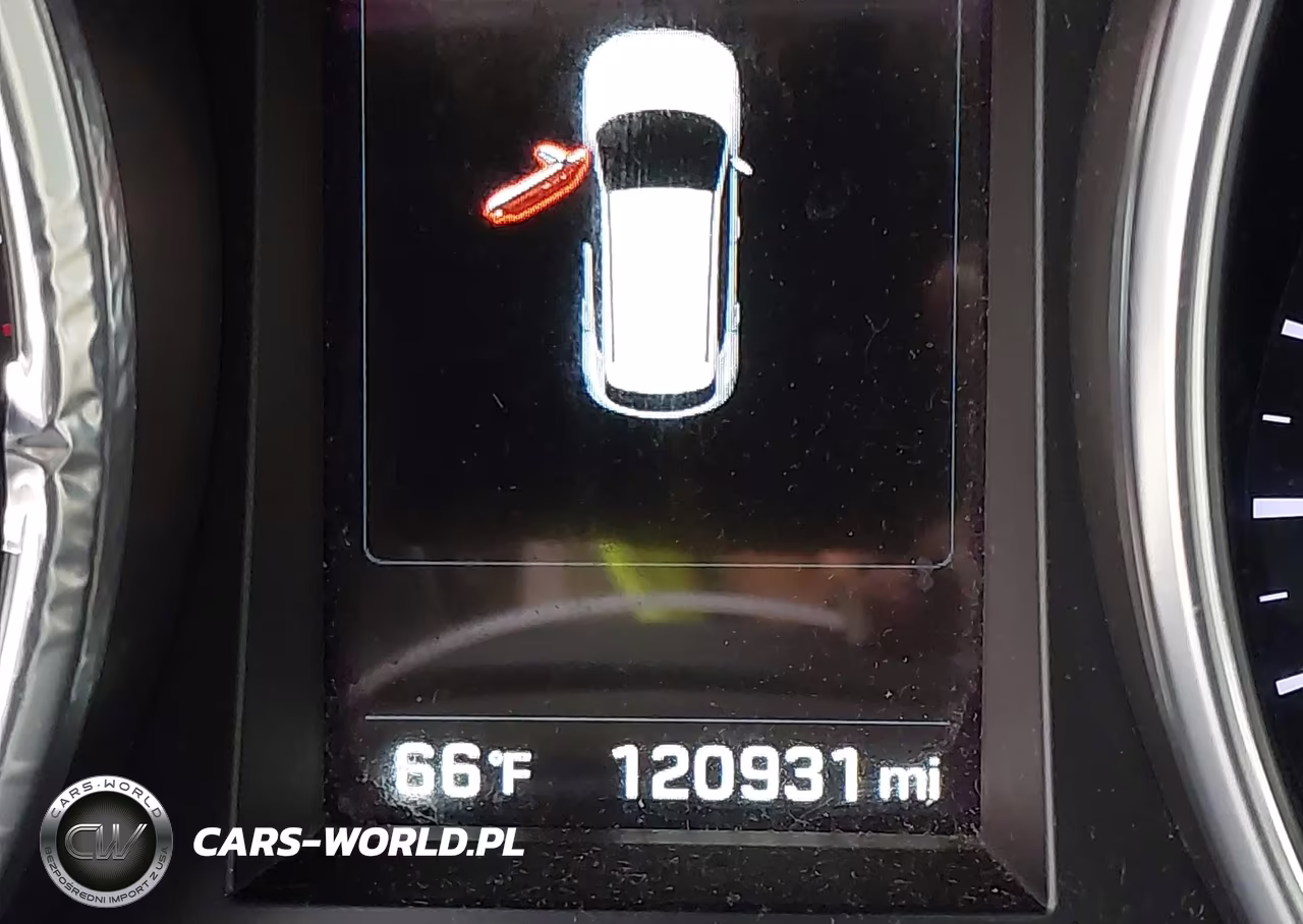 2018 Hyundai Santa Fe Sport 2.4L VIN:5XYZUDLB0JG557292 - 16