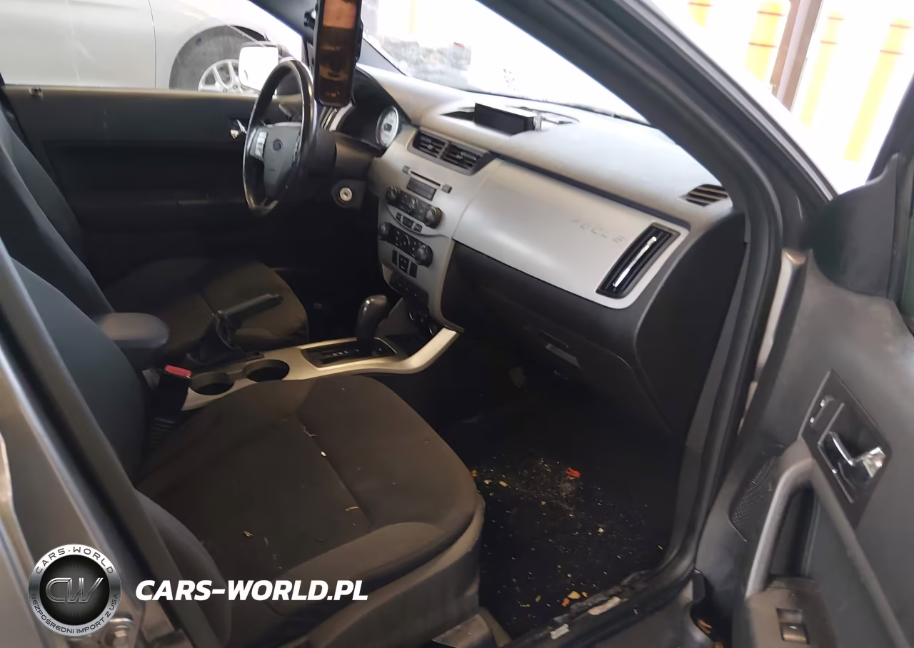 2011 Ford Focus Ses VIN:1FAHP3GN8BW125156 - 5