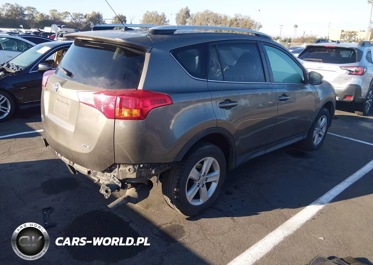 2014 Toyota Rav4 Xle VIN:JTMWFREV1ED030593 - 4