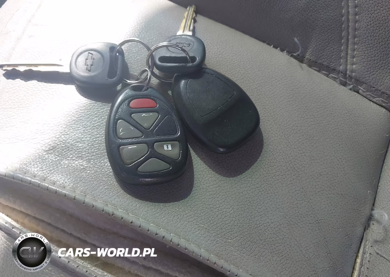 2008 Chevrolet Tahoe Ltz VIN:1GNFC13J58R231972 - 11