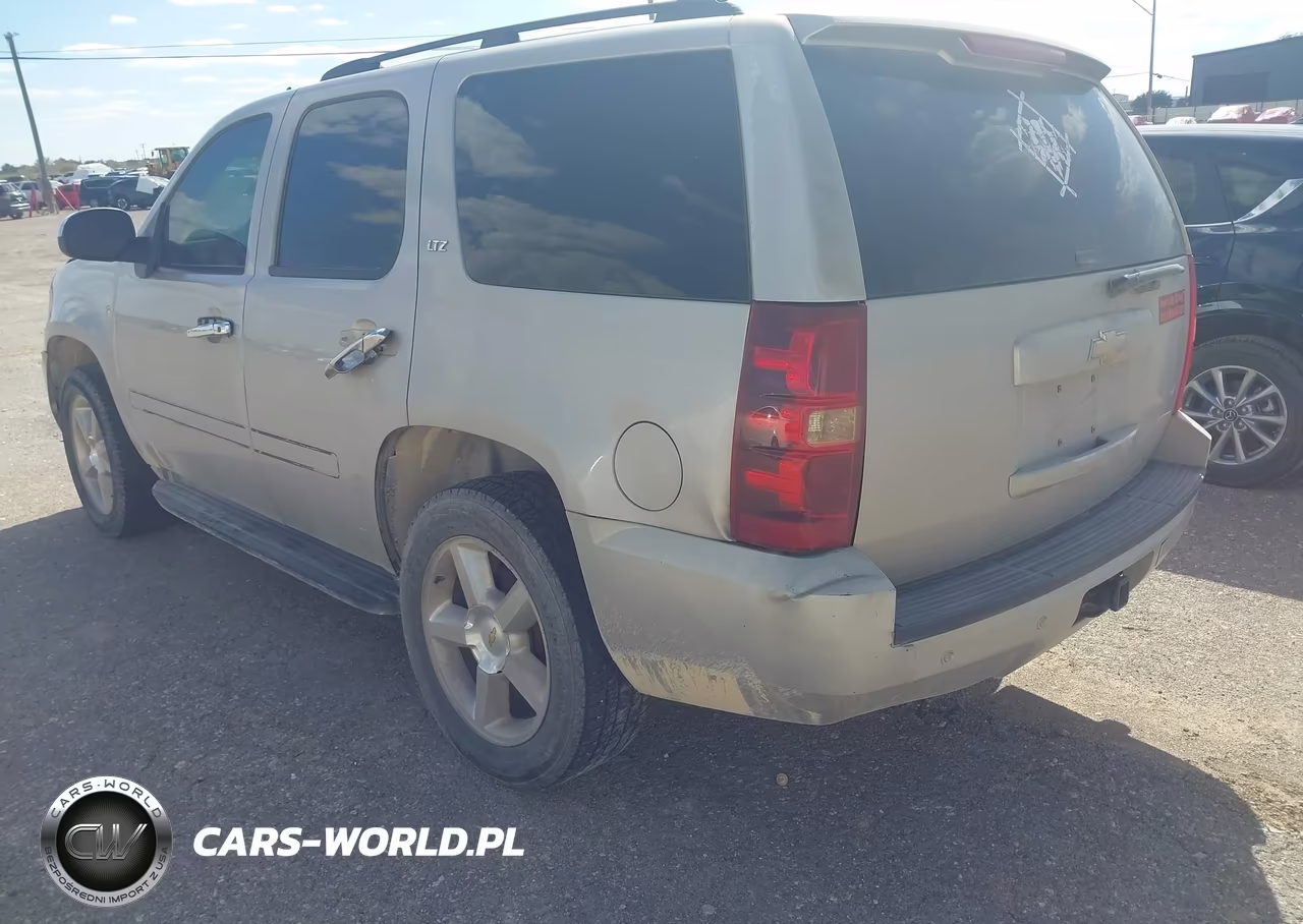 2008 Chevrolet Tahoe Ltz VIN:1GNFC13J58R231972 - 3