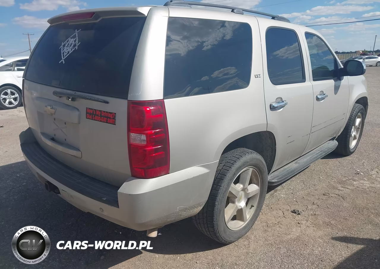 2008 Chevrolet Tahoe Ltz VIN:1GNFC13J58R231972 - 4