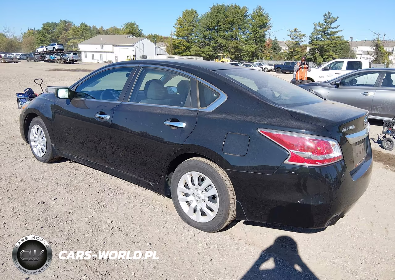 2015 Nissan Altima 2.5 S VIN:1N4AL3AP1FN372554 - 3