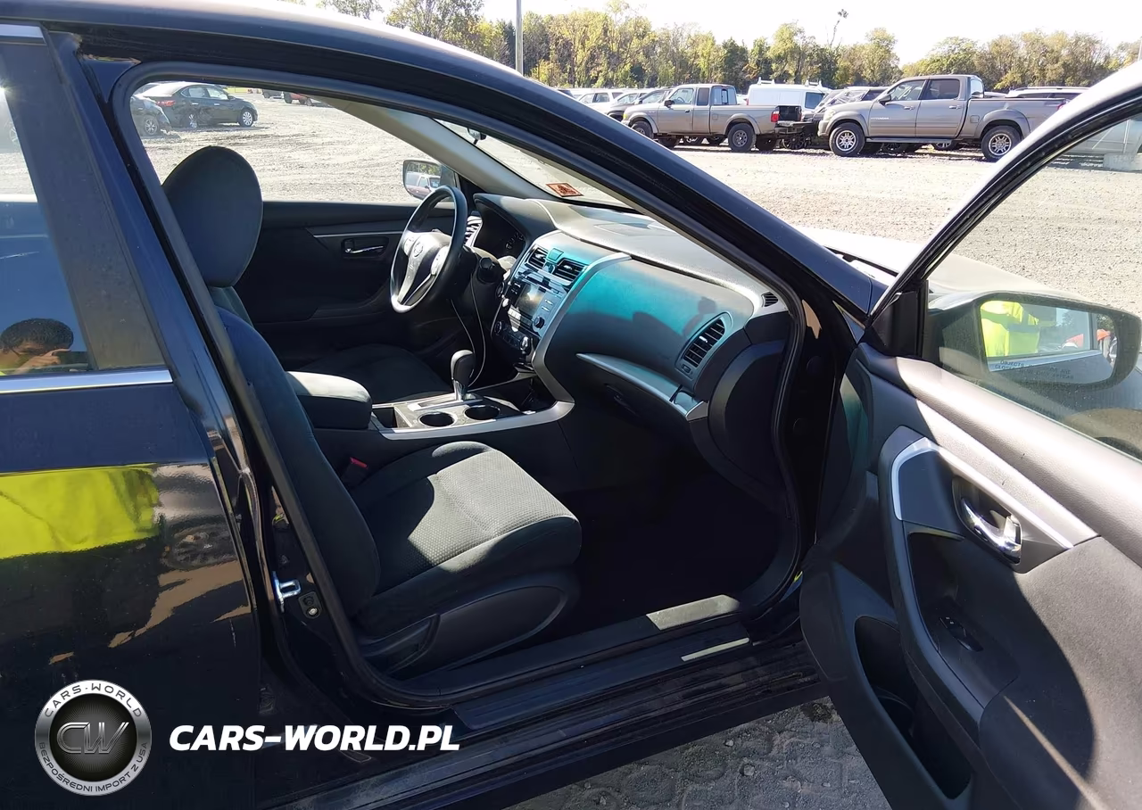 2015 Nissan Altima 2.5 S VIN:1N4AL3AP1FN372554 - 5