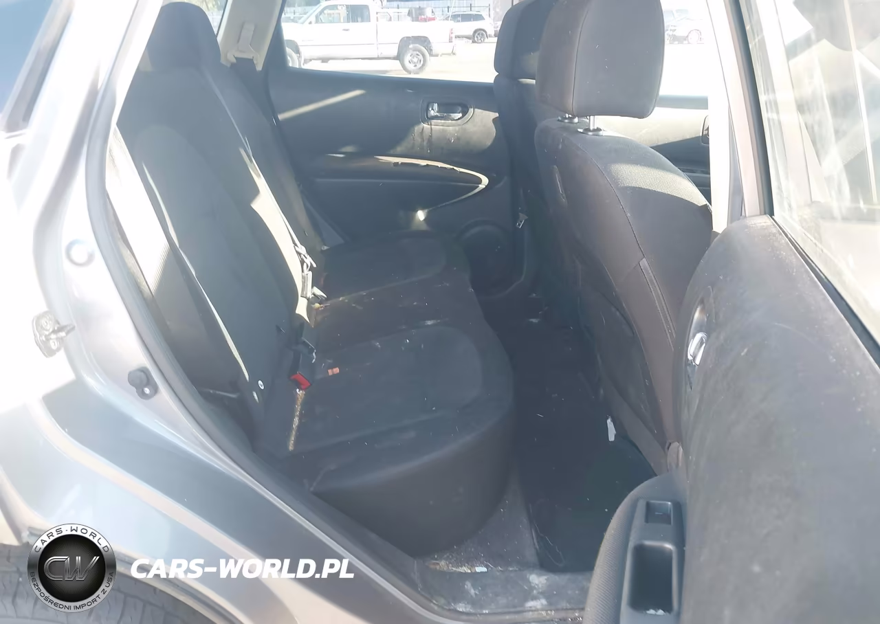 2013 Nissan Rogue S VIN:JN8AS5MV1DW642770 - 8
