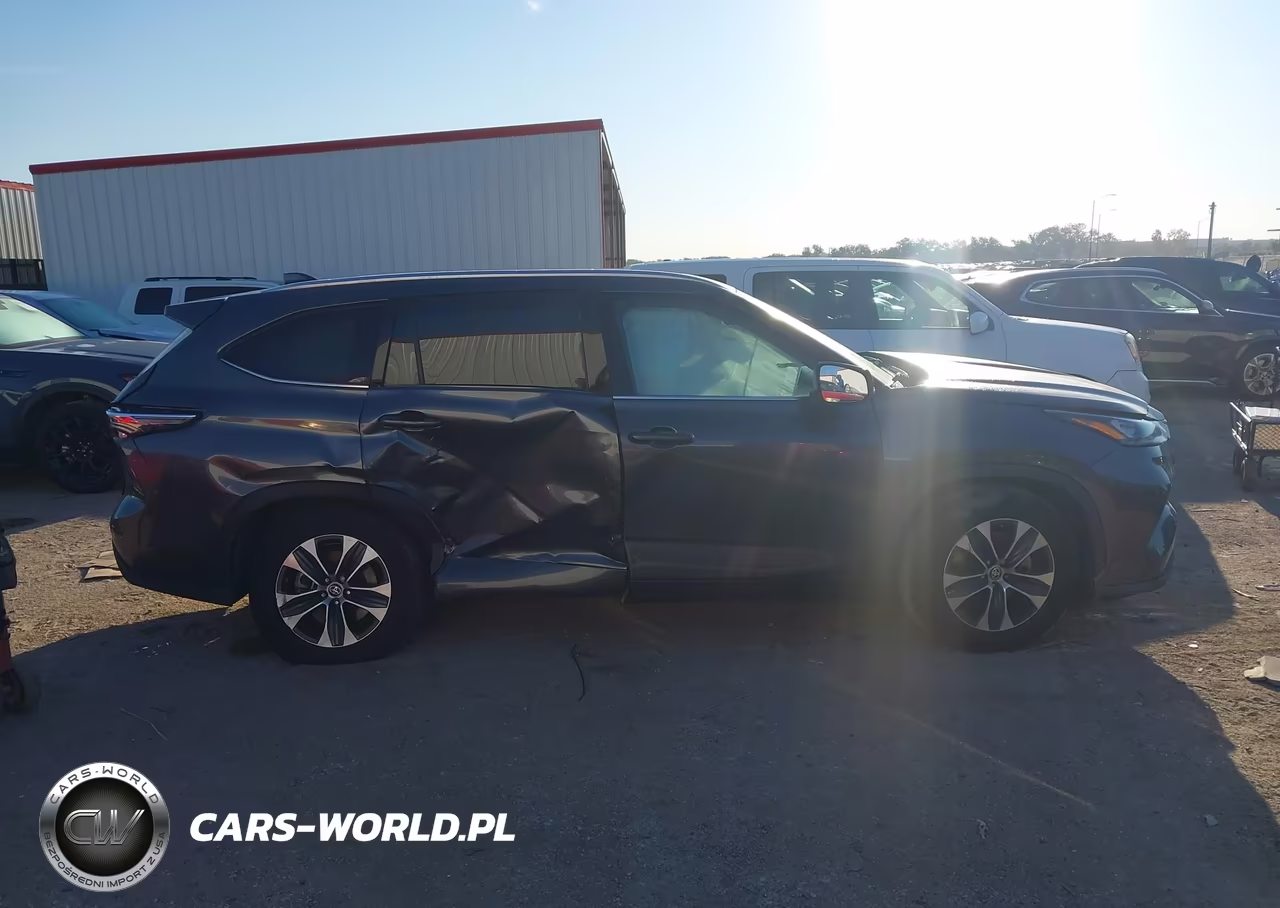 2020 Toyota Highlander Xle VIN:5TDHZRAH2LS010211 - 13