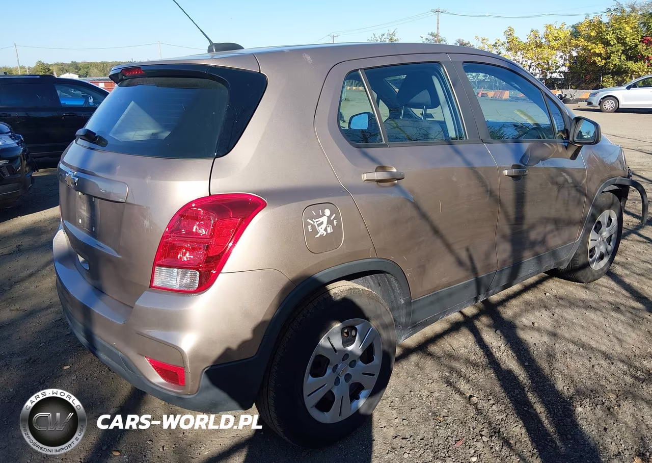 2018 Chevrolet Trax Ls VIN:3GNCJKSB5JL264573 - 4