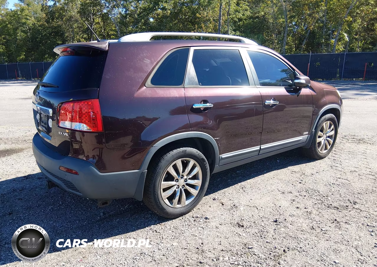2011 Kia Sorento Ex V6 VIN:5XYKUDA28BG104656 - 4