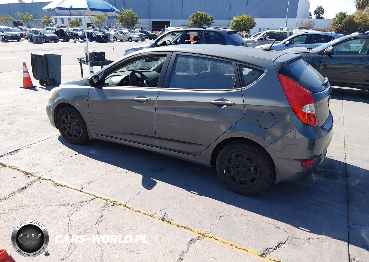 2012 Hyundai Accent Gs VIN:KMHCT5AE1CU046229 - 3
