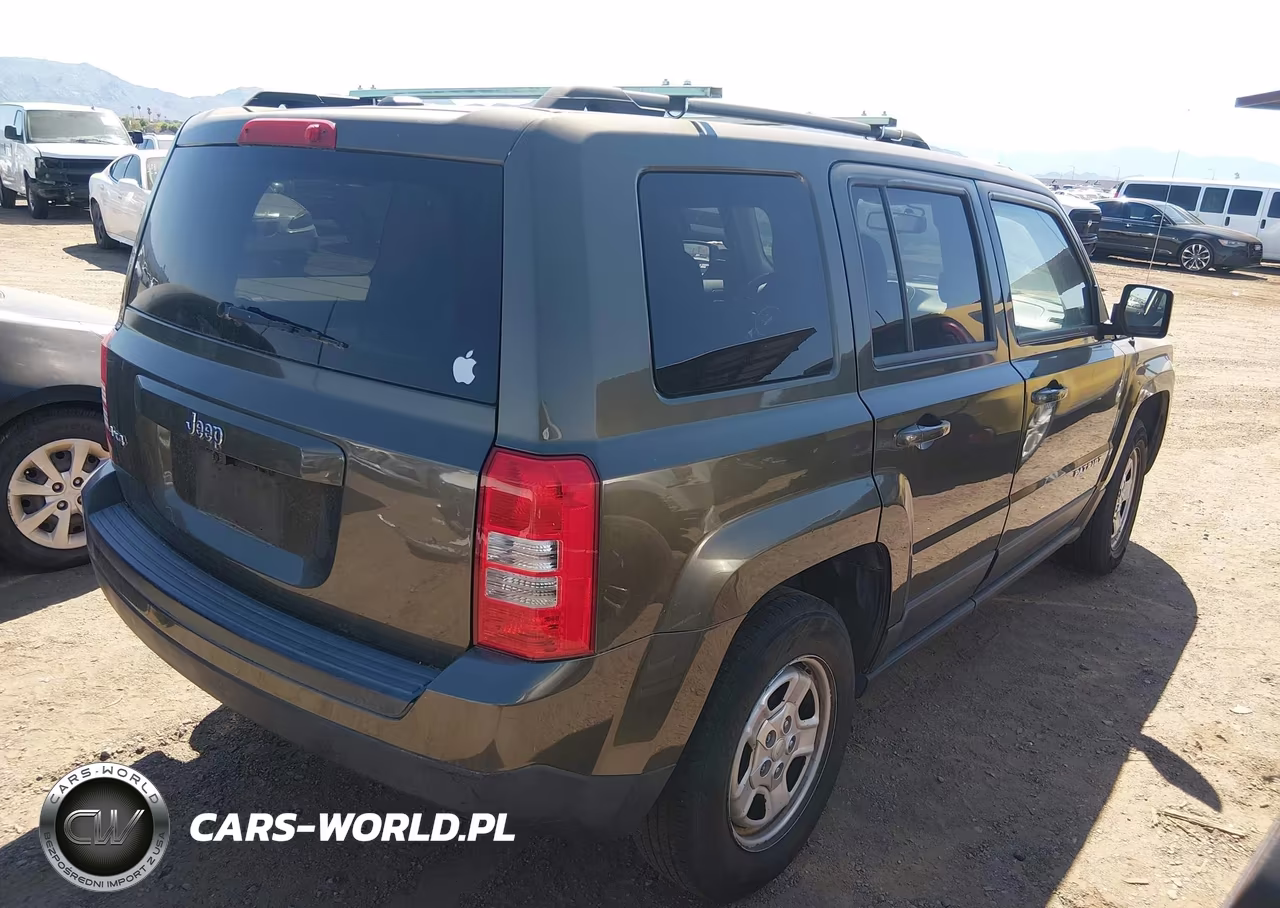 2016 Jeep Patriot Sport VIN:1C4NJRBB2GD566332 - 4