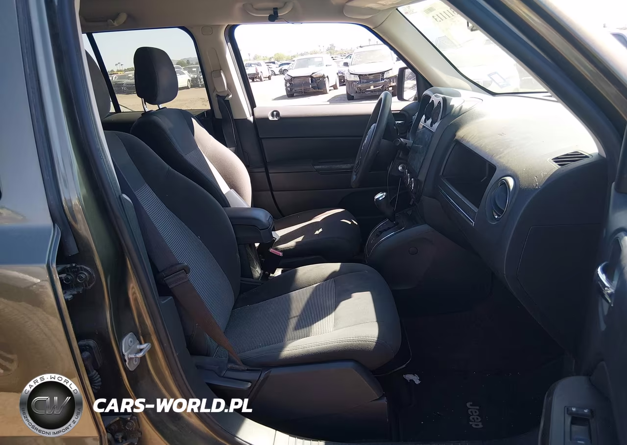 2016 Jeep Patriot Sport VIN:1C4NJRBB2GD566332 - 5