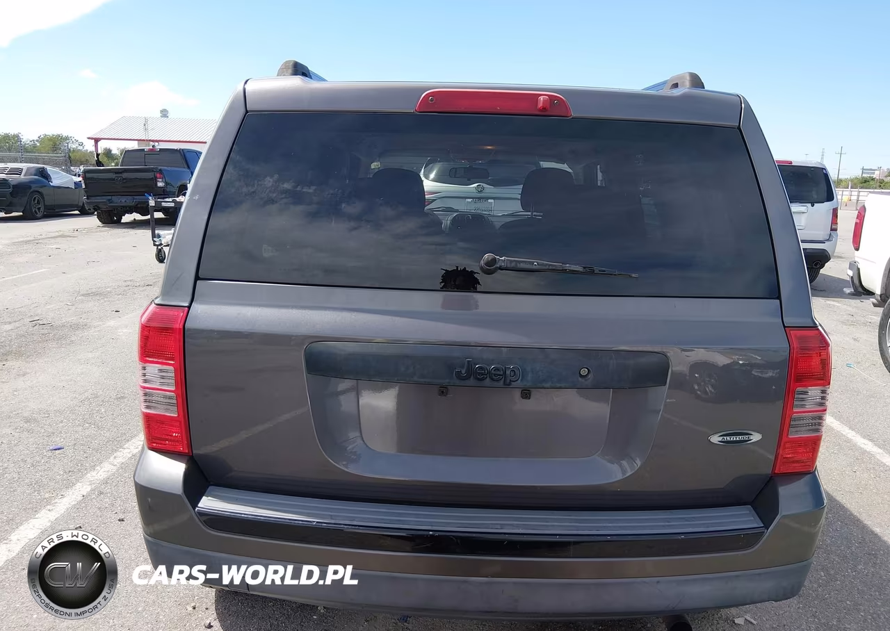 2015 Jeep Patriot Altitude Edition VIN:1C4NJPBA8FD429082 - 16