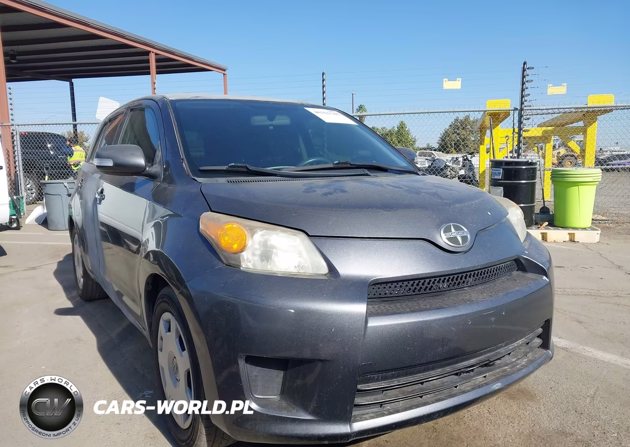 2013 Scion Xd – zdjęcie 1 z 12
