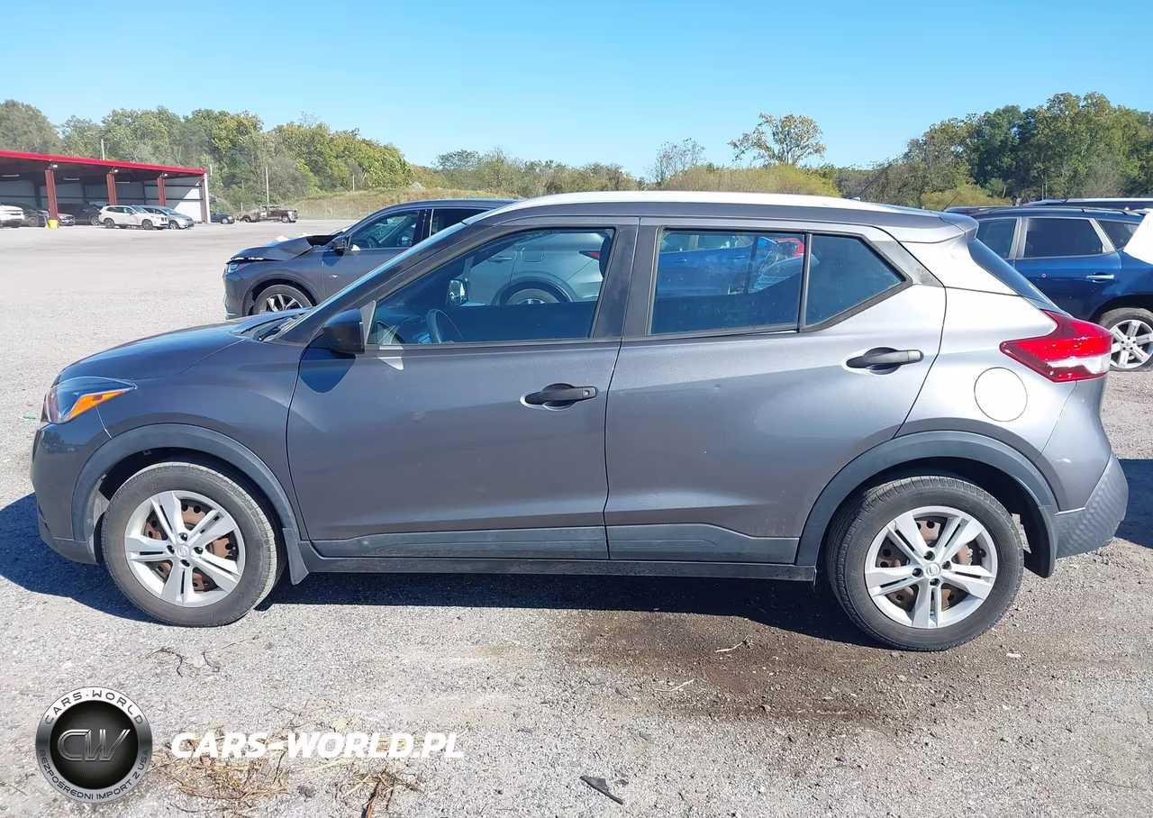 2019 Nissan Kicks S VIN:3N1CP5CU2KL568988 - 14