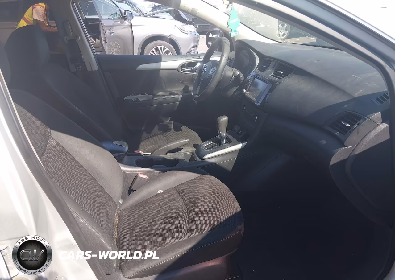 2019 Nissan Sentra S VIN:3N1AB7AP2KY353502 - 5
