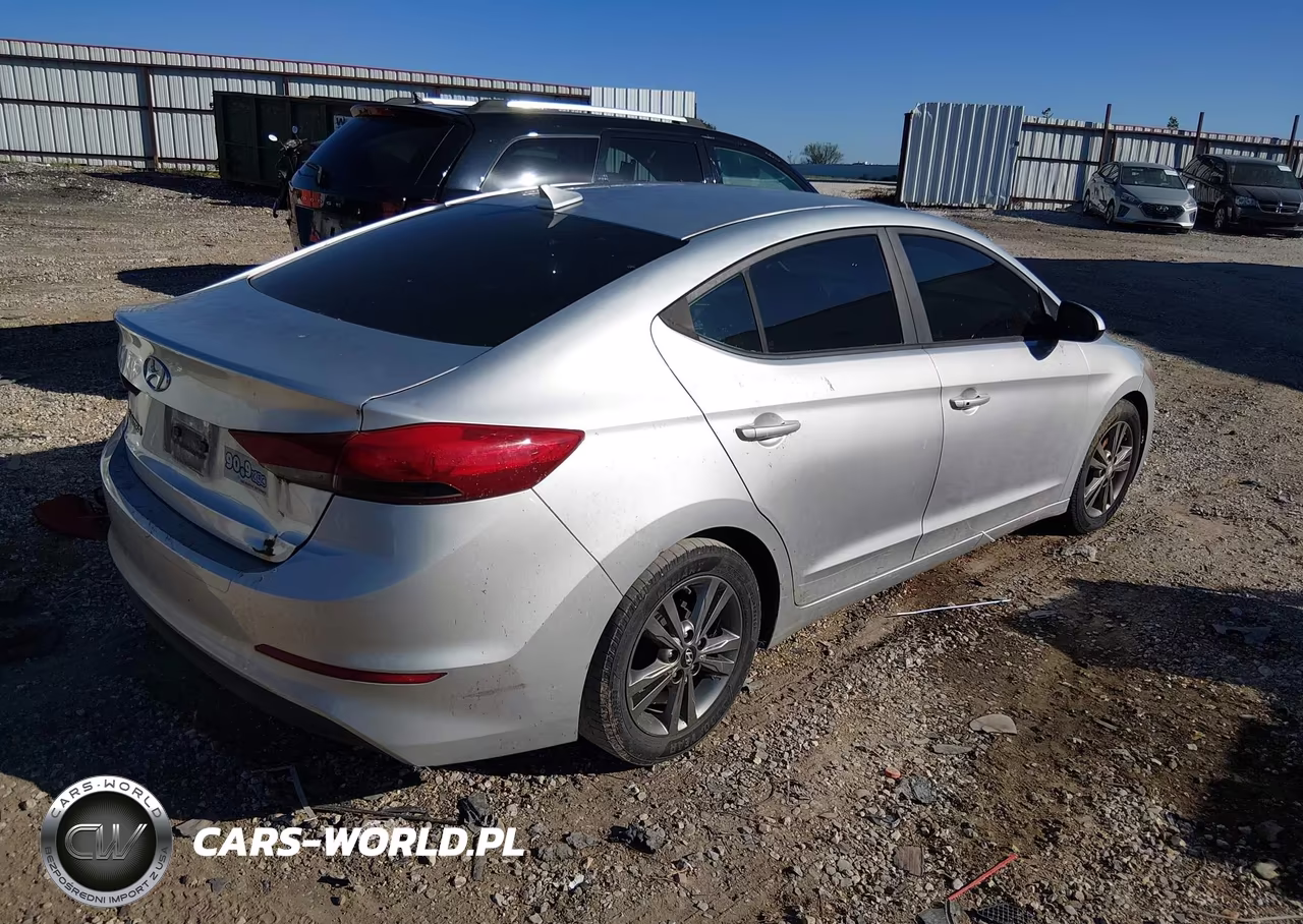 2017 Hyundai Elantra Se VIN:5NPD84LF5HH042468 - 4