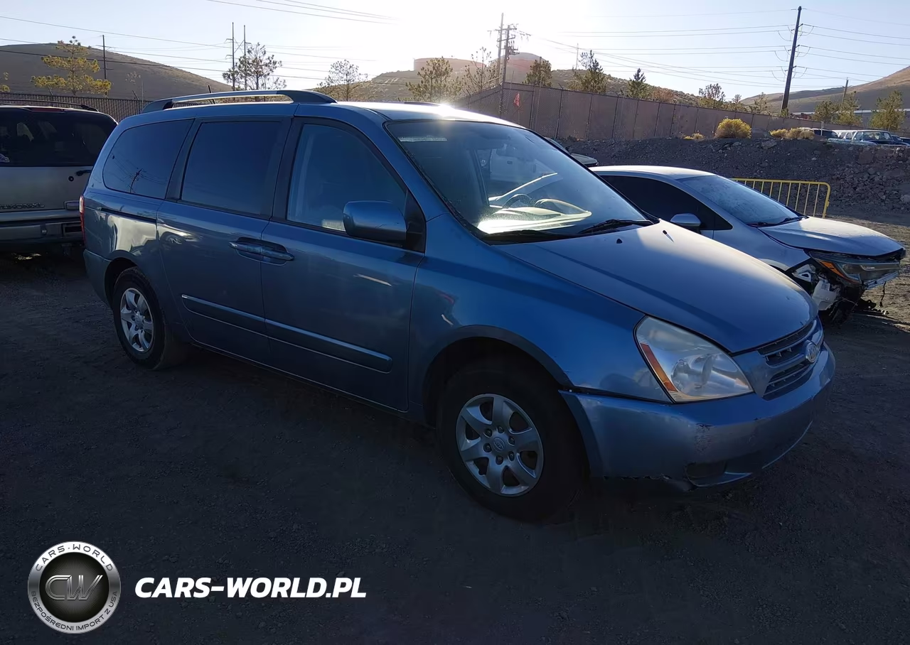 2009 Kia Sedona Lx