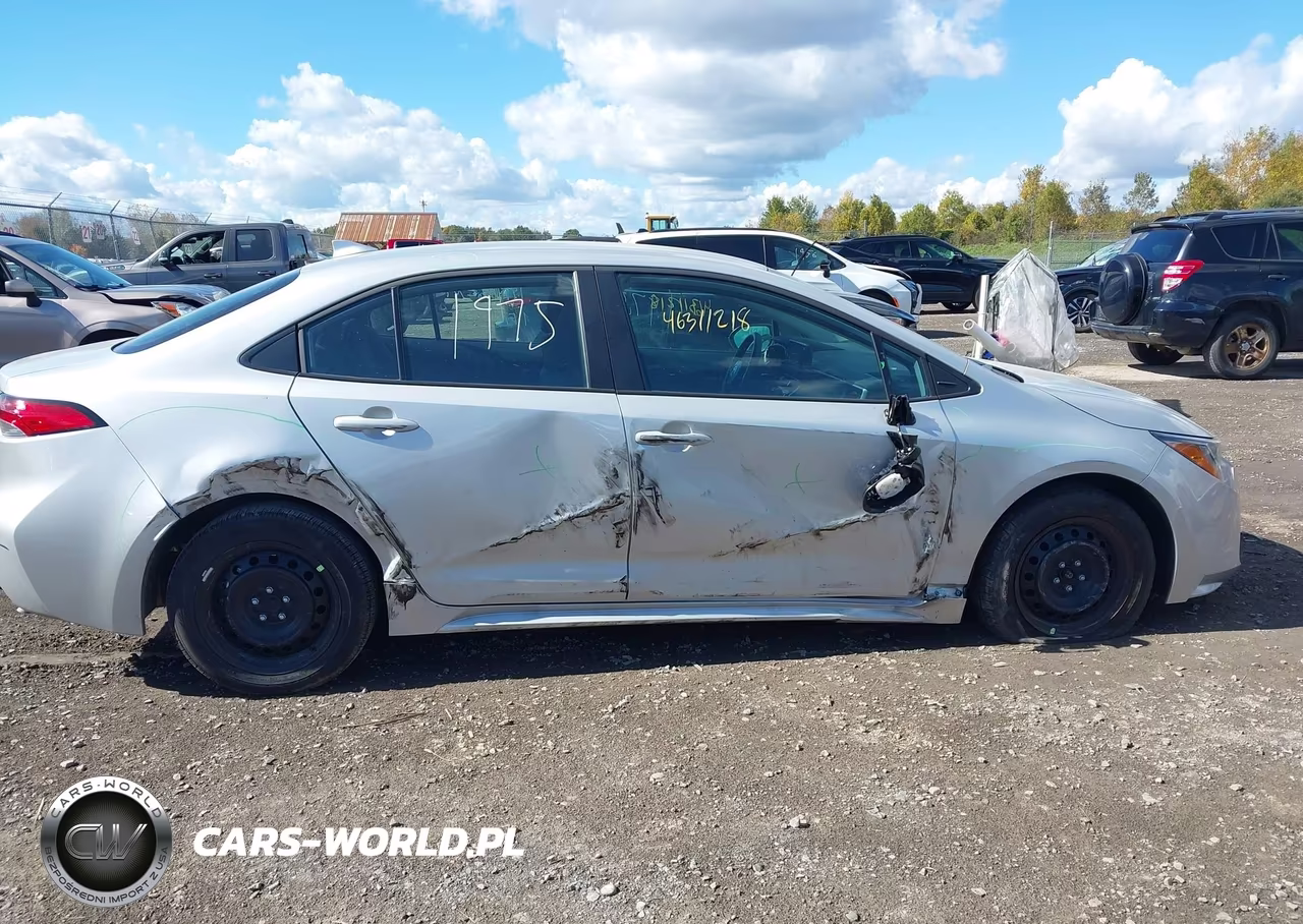 2026 Toyota Corolla Le VIN:5YFB4MDE2TP448230 - 13