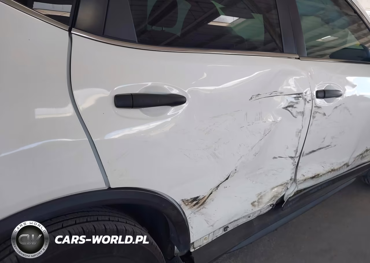 2019 Nissan Rogue S VIN:5N1AT2MT9KC810672 - 6