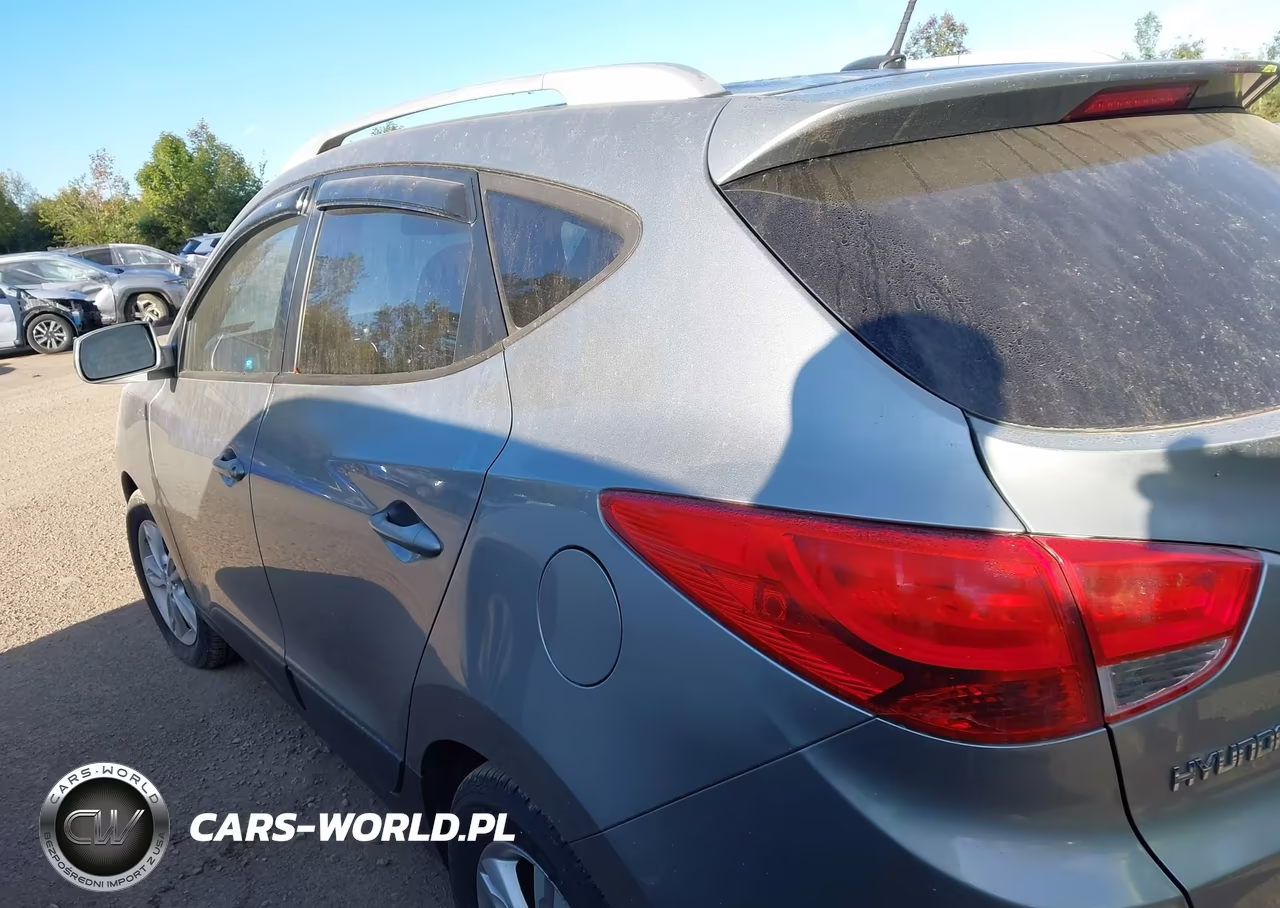 2010 Hyundai Tucson Gls VIN:KM8JU3AC4AU037819 - 14