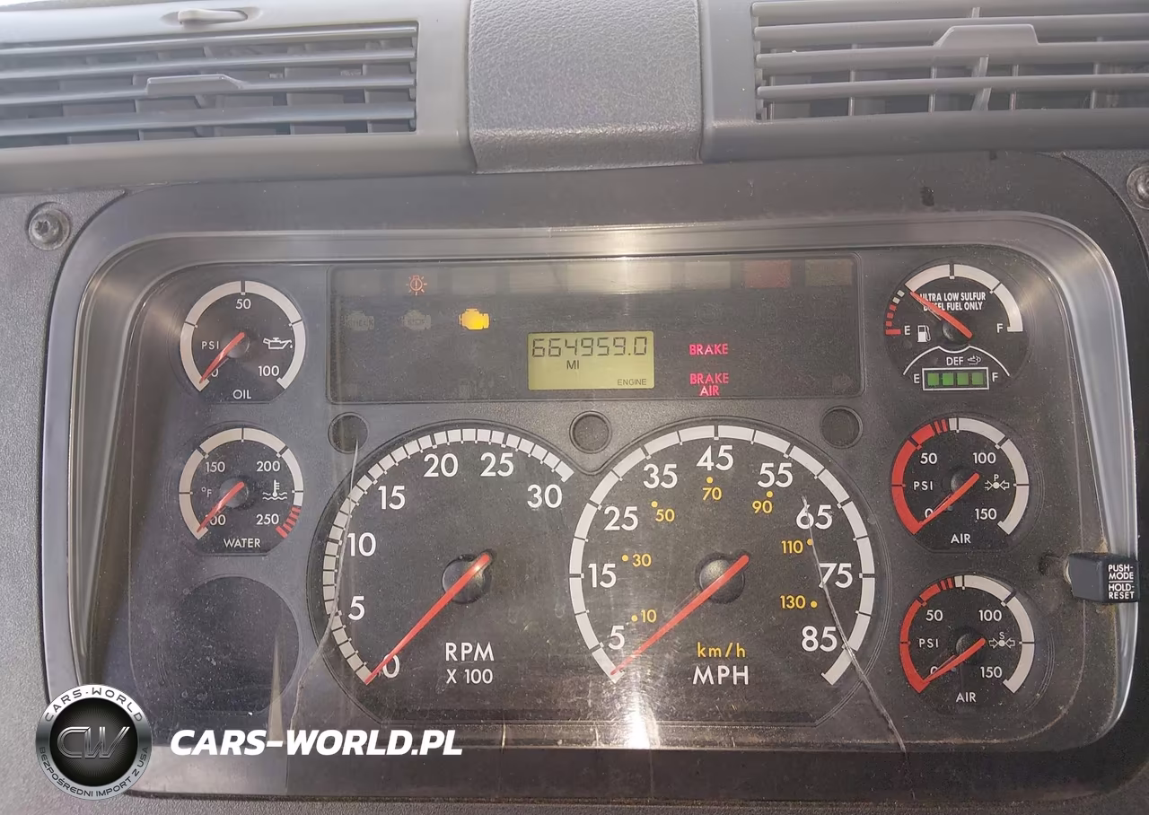 2015 Freightliner Cascadia 125 VIN:3AKJGLD68FSGP2931 - 5
