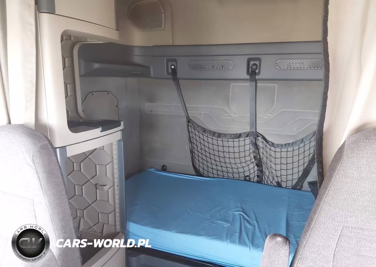 2015 Freightliner Cascadia 125 VIN:3AKJGLD68FSGP2931 - 6