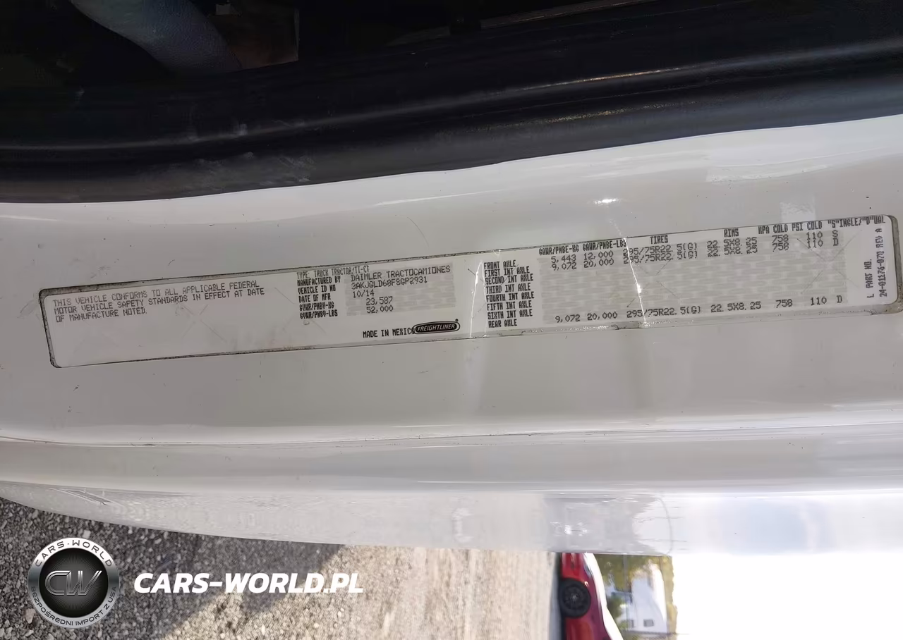 2015 Freightliner Cascadia 125 VIN:3AKJGLD68FSGP2931 - 8