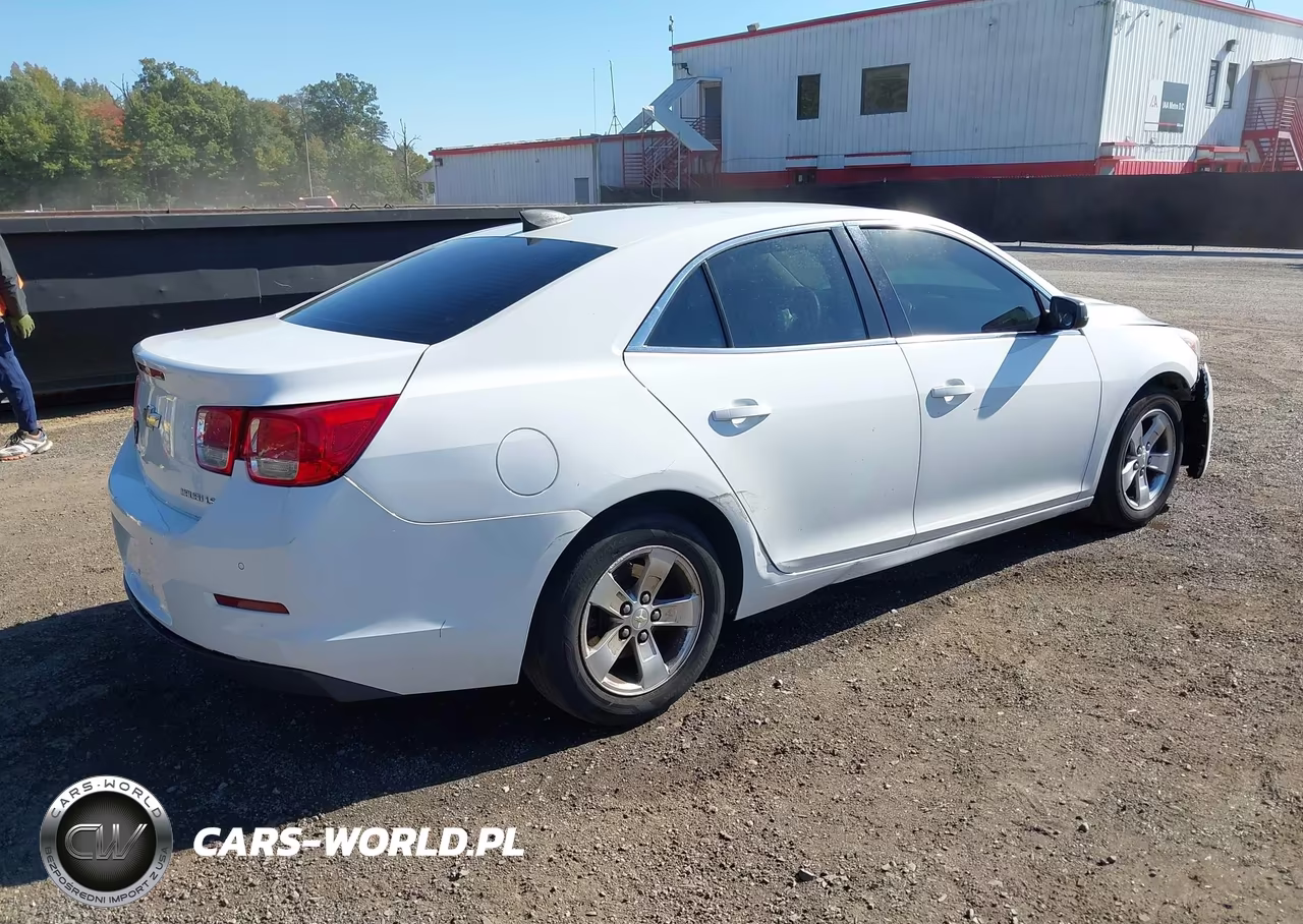 2015 Chevrolet Malibu 1Fl VIN:1G11A5SL2FF282839 - 4