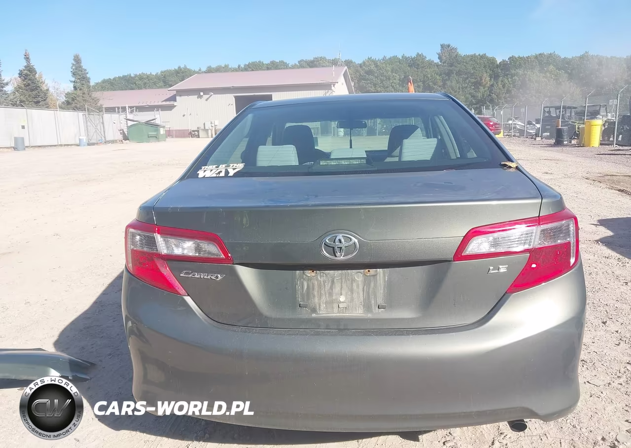 2012 Toyota Camry Le VIN:4T4BF1FK0CR256336 - 17