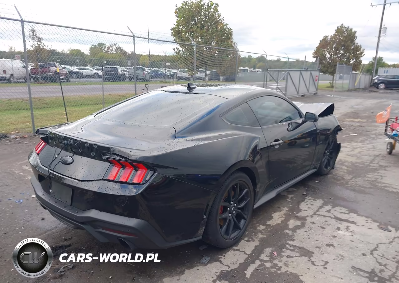 2025 Ford Mustang Ecoboost Fastback VIN:1FA6P8TH2S5121565 - 4