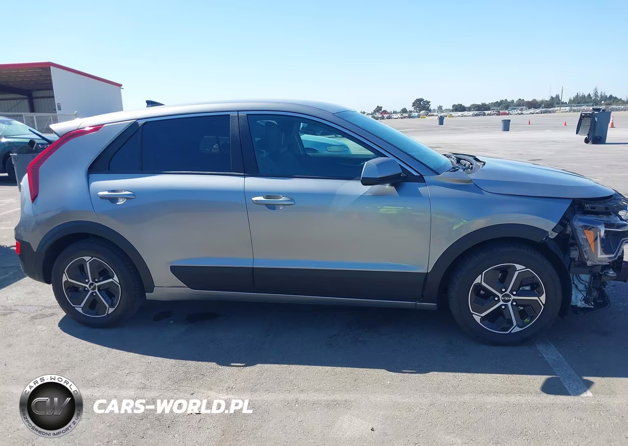 2023 Kia Niro Lx VIN:KNDCP3LE3P5096530 - 13
