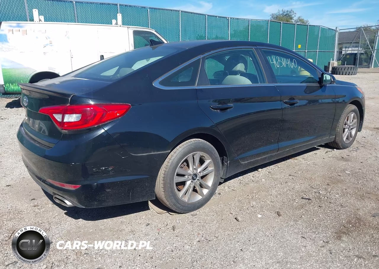 2016 Hyundai Sonata Se VIN:5NPE24AF3GH301000 - 4