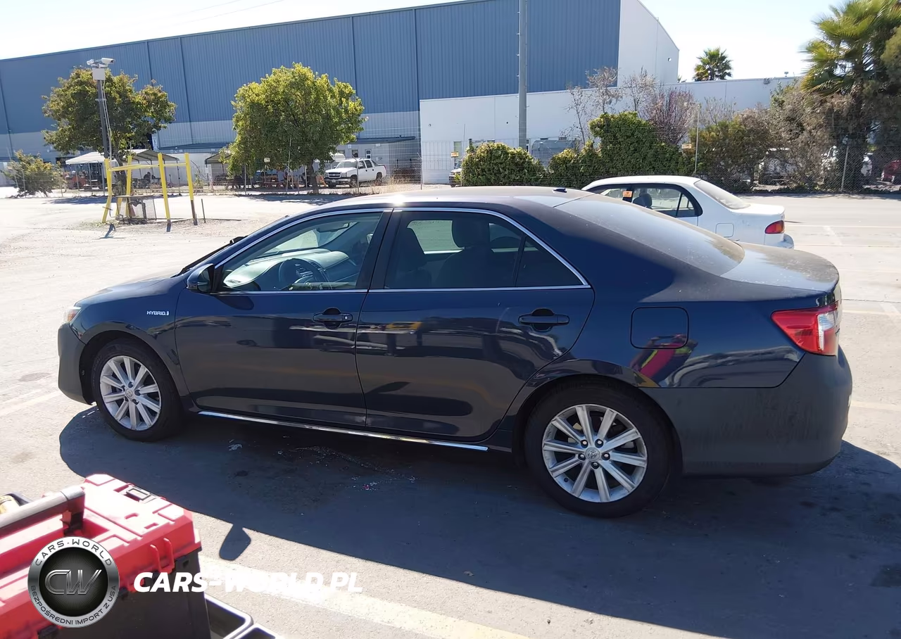 2014 Toyota Camry Hybrid Xle VIN:4T1BD1FK3EU129258 - 14