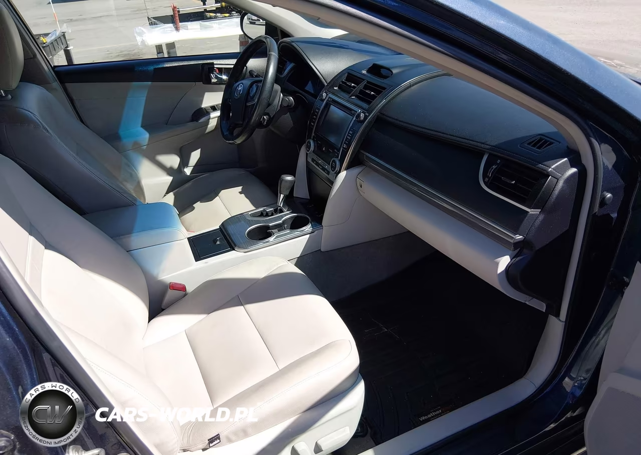 2014 Toyota Camry Hybrid Xle VIN:4T1BD1FK3EU129258 - 5