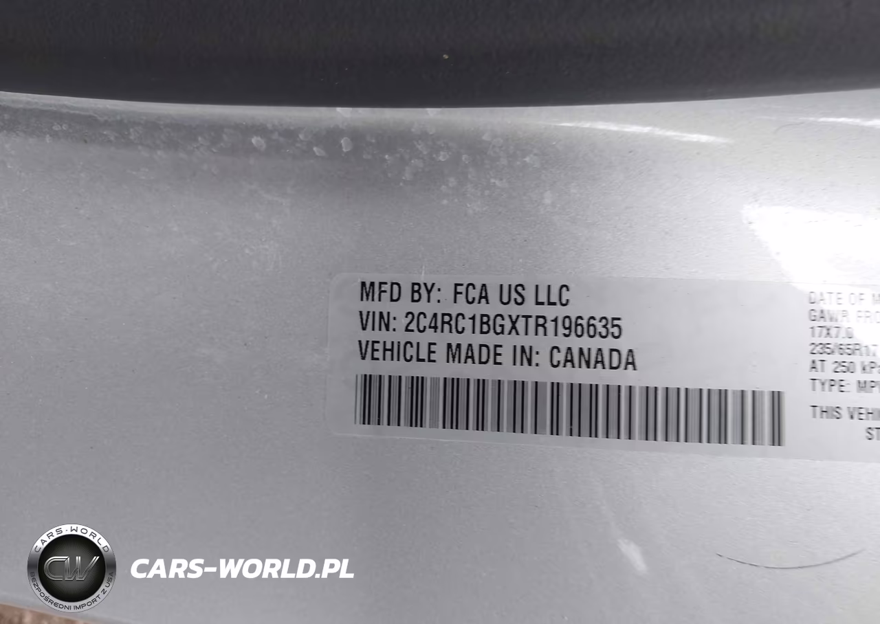 2026 Chrysler Pacifica Select VIN:2C4RC1BGXTR196635 - 9